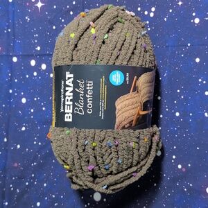 1 New Skein Bernat Blanket Confetti Yarn TAUPE CONFETTI 🤎 Discontinued RARE